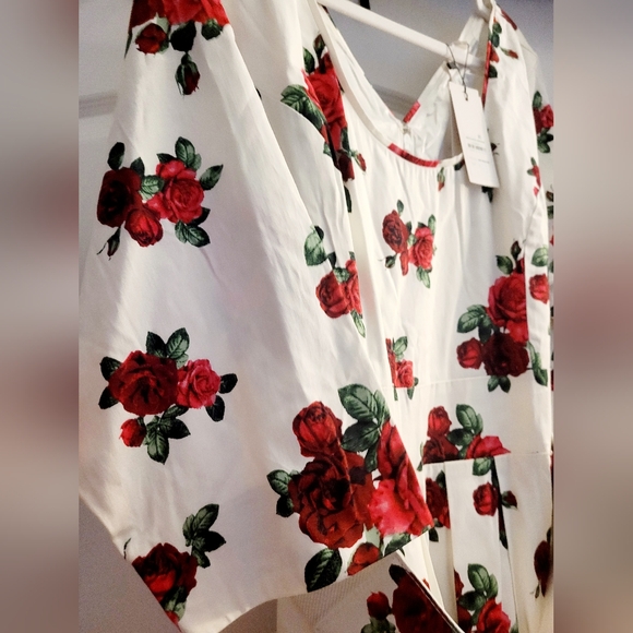 ⚘️City Chic Limited Edition Midi Dress🌹 - Picture 3 of 14